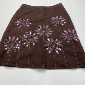 Boden Brown Aline Skirt With Velvet & Sequin Flowers Size Small * small spot